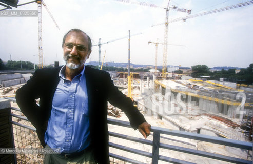 Rome, August 1998. Architect Renzo Piano in the construction site of the New Auditorium Parco della  Musica / Roma, Agosto 1998. Larchitetto Renzo Piano nel cantiere del Nuovo Auditorio Parco della Musica - ©Marcello Mencarini/Rosebud2