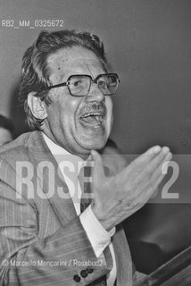 Modena, 1979. Politician member of the Italian Christian Democracy Party Flaminio Piccoli making a speech at the Festa dellAmicizia (Friendship Festival), the annual meeting of his party / Modena, 1979. Il politico della Democrazia Cristiana Flaminio Piccoli mentre fa un discorso alla Festa dellAmicizia, raduno annuale del suo partito - ©Marcello Mencarini/Rosebud2