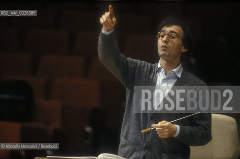 Rome, 1992. Italian conductor Evelino Pidò / Roma, 1992. Il direttore dorchestra Evelino Pidò - ©Marcello Mencarini/Rosebud2