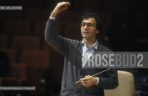 Rome, 1992. Italian conductor Evelino Pidò / Roma, 1992. Il direttore dorchestra Evelino Pidò - ©Marcello Mencarini/Rosebud2