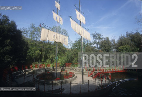 La nave dei pirati nel Parco di Pinocchio a San Gennaro Collodi (Lucca) / The pirate ship in the Pinocchio Park in San Gennaro Collodi (Lucca)
 ©Marcello Mencarini/Rosebud2