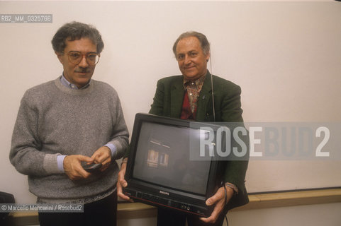 Italian advertiser Emanuele Pirella and TV presenter Renzo Arbore (Rome, about 1988) / Il pubblicitario Emanuele Pirella con il presentatore TV Renzo Arbore (Roma, 1988 circa) - ©Marcello Mencarini/Rosebud2