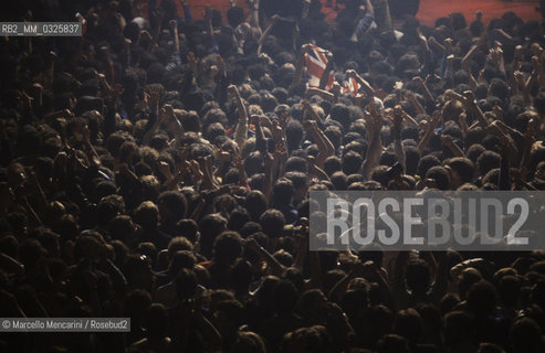 Rome, 1984. Audience at The Police Concert / Roma, 1984. Pubblico a un concerto dei Police - ©Marcello Mencarini/Rosebud2