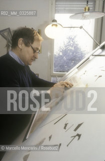 Milan, 1981. italian sculptor Giò Pomodoro in his studio / Milano, 1981. Lo scultore Giò pomodoro nel suo studio - ©Marcello Mencarini/Rosebud2