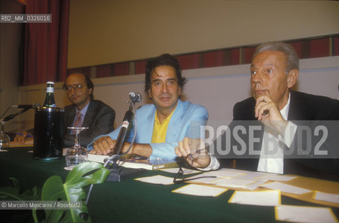 Venice Film festival1985. Head of the press office at the Venice Film Festival Adriano Donaggio, president of the Venice Biennale Paolo Portoghesi and director of the Venice Film Festival Gianluigi Rondi / Mostra del Cinema di Venezia 1985. Il capo ufficio stampa della Mostra del Cinema Adriano Donaggio, il presidente della Biennale Paolo Portoghesi e il direttore della Mostra del Cinema Gianluigi Rondi - ©Marcello Mencarini/Rosebud2