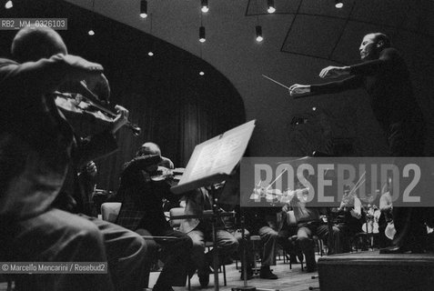 French conductor Georges Prêtre performing (about 1980) / Il direttore dorchestra Georges Prêtre (1980 circa) - ©Marcello Mencarini/Rosebud2