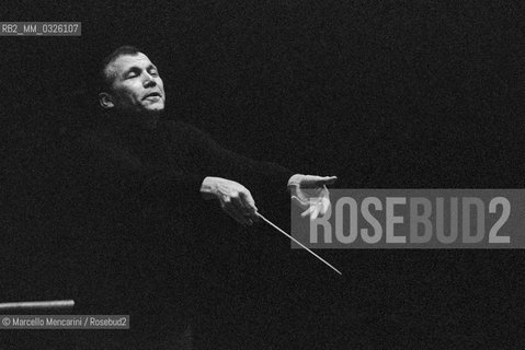 French conductor Georges Prêtre performing (about 1980) / Il direttore dorchestra Georges Prêtre (1980 circa) - ©Marcello Mencarini/Rosebud2