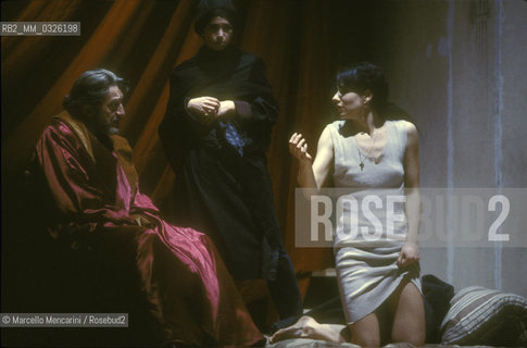 Rome, 1984. Italian actors Franco Parenti and Paola Rinaldi in I promessi sposi alla prova (The Betrothed to the Test) written by Giovanni testori and directed by Franco Parenti / Roma, 1984. Gli attori Franco Parenti e Paola Rinaldi in I promessi sposi alla prova, scritto da Giovanni Testori e diretto da Franco Parenti - ©Marcello Mencarini/Rosebud2