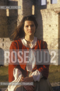 Rocca Borromeo in Angera (Varese), 1988. French actress Delphine Forest in the role of Lucia on the set of the Italian TV movie I Promessi Sposi (The Betrothed) directed by Salvatore Nocita  / Rocca Borromeo di Angera (Varese), 1988. Lattrice  Delphine Forest nella parte di Lucia sul set del film per la TV I promessi sposi diretto da Salvatore Nocita  - ©Marcello Mencarini/Rosebud2