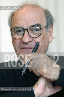 Milan, October 2003, headquarters of the magazine Touring Club Italia. The Argentinian cartoonist Quino / Milano, ottobre 2003, sede della rivista Touring Club Italiano. Il disegnatore di fumetti Quino - ©Marcello Mencarini/Rosebud2