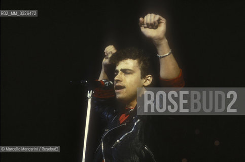 Sanremo Music Festival 1984. Italian pop singer Eros Ramazzotti performing Terra Promessa, winning song in the New Proposals category / Festival di Sanremo 1984. Eros Ramazzotti canta Terra promessa, canzone vincitrice della categoria Nuove proposte - ©Marcello Mencarini/Rosebud2