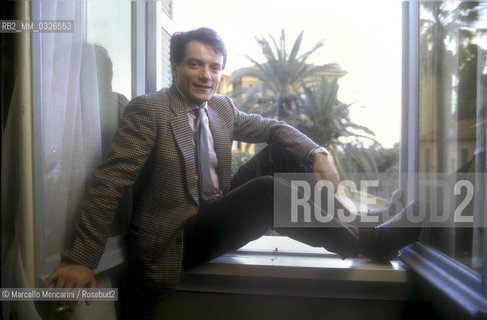 Sanremo Music Festival 1988. Italian pop singer Massimo Ranieri / Festival di Sanremo 1988. Il cantante Massimo Ranieri - ©Marcello Mencarini/Rosebud2