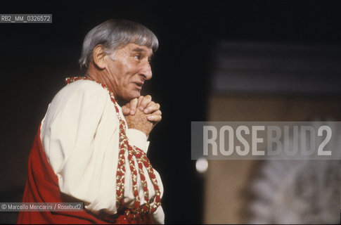 Ancient Ostia (Rome), Teatro Romano, July 1984. Italian actor Renato Rascel in Plautus Casina / Ostia Antica (Roma), Teatro Romano, luglio 1984. Lattore Renato Rascel in Casina di Tito Maccio Plauto - ©Marcello Mencarini/Rosebud2