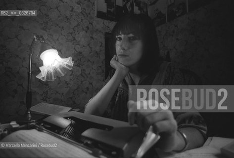 Rome, 1979. Italian writer Lidia Ravera in her house / Roma, 1979. La scrittrice Lidia Ravera nella sua casa - ©Marcello Mencarini/Rosebud2