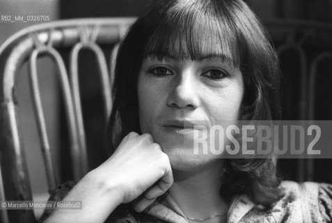 Rome, 1979. Italian writer Lidia Ravera in her house / Roma, 1979. La scrittrice Lidia Ravera nella sua casa - ©Marcello Mencarini/Rosebud2