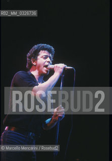 Milan, Arena Civica, 1980. Rock guitarist, singer and songwriter Lou Reed in concert / Milano, Arena Civica, 1980. Il chitarrista e cantautore Lou Reed in concerto - ©Marcello Mencarini/Rosebud2