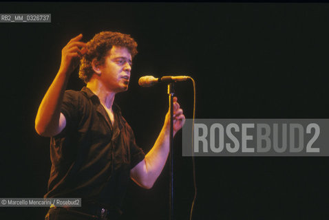 Milan, Arena Civica, 1980. Rock guitarist, singer and songwriter Lou Reed in concert / Milano, Arena Civica, 1980. Il chitarrista e cantautore Lou Reed in concerto - ©Marcello Mencarini/Rosebud2