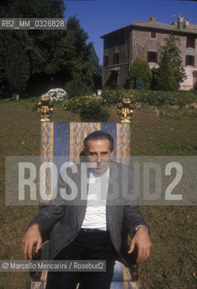 Rignano Flaminio (Rome), 1990. Italian conductor Nicola Rescigno in the garden of his house / Rignano Flaminio (Roma), 1990.Il direttore dorchestra Nicola Rescigno nel giardino della sua casa - ©Marcello Mencarini/Rosebud2