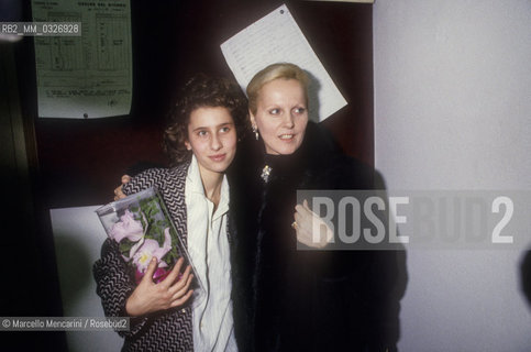 Daughter of Italian TV presenter Pippo Baudo, Tiziana Baudo and opera singer Katia Ricciarelli, second wife of his father (about 1986) / Tiziana Baudo, figlia del presentatore TV Pippo Baudo, con Katia Ricciarelli, seconda moglie di suo padre (1986 circa) - ©Marcello Mencarini/Rosebud2