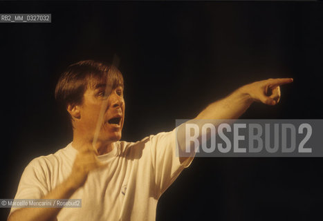 Venice, 1995. American conductor David Robertson performing a rehearsal / Venezia, 1995. Il direttore dorchestra David Robertson durante una prova - ©Marcello Mencarini/Rosebud2