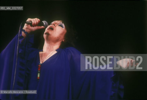 Portuguese fado singer Amalia Rodriguez performing (about 1980) / La cantante di fado Amalia Rodriguez durante un concerto (1980 circa) - ©Marcello Mencarini/Rosebud2