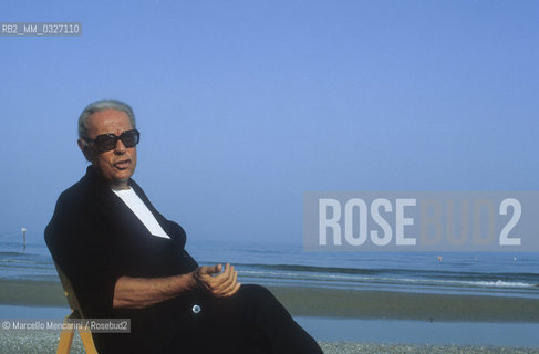 Venice Lido, Venice Film Festival, about 1985.  Italian film critic and director of the Festival, Gian Luigi Rondi / Lido di Venezia, Mostra del Cinema di Venezia, 1985 circa. Il critico cinematografico e direttore della Mostra Gian Luigi Rondi - ©Marcello Mencarini/Rosebud2