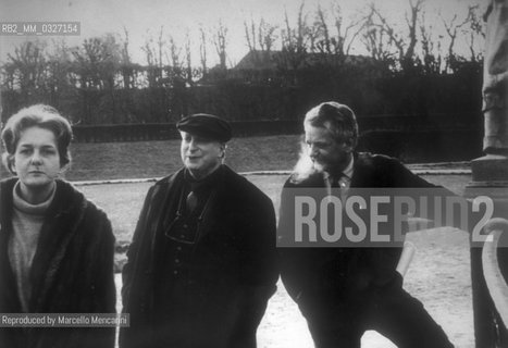 Italian journalist Rossana Rossanda with Carlo Levi and Ladislav Mnacko in Czechoslovakia, 1965 / La giornalista Rossana Rossanda con Carlo Levi e Ladislav Mnacko in Cecoslovacchia, 1965 - Reproduced by Marcello Mencarini
/Rosebud2