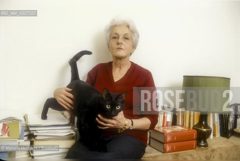 Rome, 1987. Italian journalist Rossana Rossanda in her house / Roma, 1987. La giornalista Rossana Rossanda nella sua casa - ©Marcello Mencarini/Rosebud2