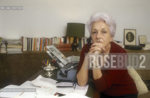 Rome, 1987. Italian journalist Rossana Rossanda in her house / Roma, 1987. La giornalista Rossana Rossanda nella sua casa - ©Marcello Mencarini/Rosebud2