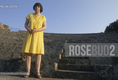 Ancient Ostia (Rome), 1994. Poetess Amelia Rosselli at Festival of the Poets / Ostia Antica (Roma), 1994. La poetessa Amelia Rosselli al Festival dei Poeti - ©Marcello Mencarini/Rosebud2