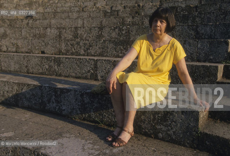 Ancient Ostia (Rome), 1994. Poetess Amelia Rosselli at Festival of the Poets / Ostia Antica (Roma), 1994. La poetessa Amelia Rosselli al Festival dei Poeti - ©Marcello Mencarini/Rosebud2