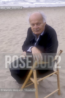 Venice Lido, Venice Film Festival, about 1985. Documentary filmmaker Frédéric Rossif / Lido di Venezia, Mostra del Cinema di Venezia, 1985 circa, Il documentarista Frederic Rossif - ©Marcello Mencarini/Rosebud2