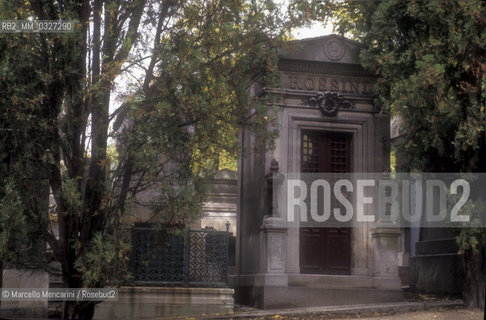 First tomb of composer Gioacchino Rossini at Père Lachaise Cemetery in Paris / Parigi, cimitero Père Lachaise, prima tomba del compositore Gioacchino Rossini - ©Marcello Mencarini/Rosebud2