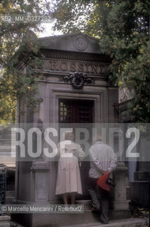 First tomb of composer Gioacchino Rossini at Père Lachaise Cemetery in Paris / Parigi, cimitero Père Lachaise, prima tomba del compositore Gioacchino Rossini - ©Marcello Mencarini/Rosebud2