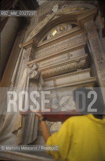 Tomb of Gioacchino Rossini in the Santa Croce Church in Florence / La tomba di Gioacchino Rossini nella chiesa di Santa Croce a Firenze - ©Marcello Mencarini/Rosebud2