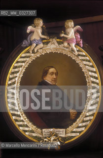 Reverse side of a Gioacchino Rossinis mirror with a portrait of himself / Parte posteriore di uno specchio appartenuto a Gioacchino Rossini con un suo ritratto - ©Marcello Mencarini/Rosebud2