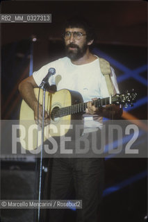 Italian singer and songwriter Stefano Rosso (about 1985) / Il cantautore Stefano Rosso (1985 circa) - ©Marcello Mencarini/Rosebud2