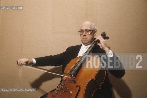 Venice, 1984.  Russian conductor and cellist Mstislav Rostropovich / Venezia, 1984. Il violoncellista e direttore dorchestra Mstislav Rostropovich - ©Marcello Mencarini/Rosebud2