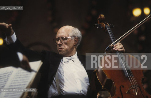 Venice, La Fenice Theater, 1984.  Russian conductor and cellist Mstislav Rostropovich playing the cello / Venezia, Teatro La Fenice, 1984. Il violoncellista e direttore dorchestra Mstislav Rostropovich mentre suona il violoncello - ©Marcello Mencarini/Rosebud2