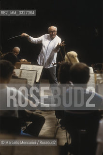 Venice, La Fenice Theater,1984.  Russian conductor and cellist Mstislav Rostropovich while conducting / Venezia, Teatro La Fenice, 1984. Il violoncellista e direttore dorchestra Mstislav Rostropovich mentre dirige - ©Marcello Mencarini/Rosebud2