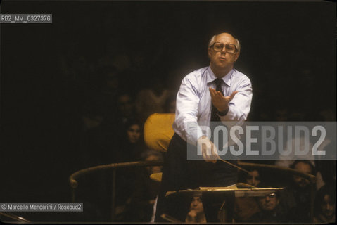 Venice, La Fenice Theater,1984.  Russian conductor and cellist Mstislav Rostropovich while conducting / Venezia, Teatro La Fenice, 1984. Il violoncellista e direttore dorchestra Mstislav Rostropovich mentre dirige - ©Marcello Mencarini/Rosebud2