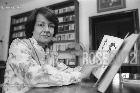 Rome, 1980. Italian writer Francesca Sanvitale in her house / Roma, 1980. La scrittrice Francesca Sanvitale nella sua casa - ©Marcello Mencarini/Rosebud2