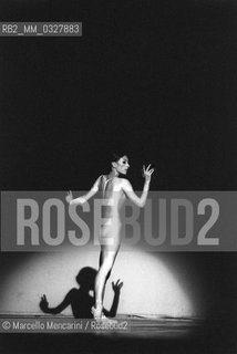 Italian dancer Luciana Savignano performing (1982) / La ballerina Luciana Savignano mentre danza (1982) - ©Marcello Mencarini/Rosebud2