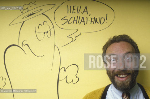 Lucca, 1986. Italian cartoonist Gualtiero Schiaffino / Lucca, 1986. il disegnatore Gualtiero Schiaffino - ©Marcello Mencarini/Rosebud2