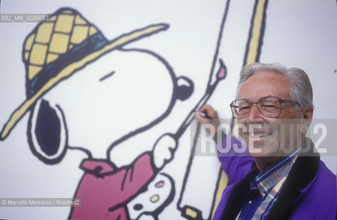 Rome, 1992. American cartoonist Charles Schulz and his character Snoopy / Roma, 1992. Il disegnatore di fumetti  Charles Schulz e il suo personaggio Snoopy - ©Marcello Mencarini/Rosebud2