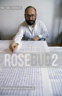 Città di Castello (Perugia), 1989. Italian composer Salvatore Sciarrino in his home / Città di Castello (Perugia), 1989. Il compositore Salvatore Sciarrino nella sua casa - ©Marcello Mencarini/Rosebud2