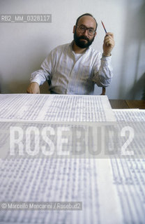 Città di Castello (Perugia), 1989. Italian composer Salvatore Sciarrino in his home / Città di Castello (Perugia), 1989. Il compositore Salvatore Sciarrino nella sua casa - ©Marcello Mencarini/Rosebud2