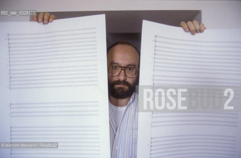 Città di Castello (Perugia), 1989. Italian composer Salvatore Sciarrino in his home / Città di Castello (Perugia), 1989. Il compositore Salvatore Sciarrino nella sua casa - ©Marcello Mencarini/Rosebud2