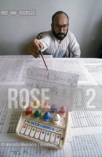 Città di Castello (Perugia), 1989. Italian composer Salvatore Sciarrino in his home / Città di Castello (Perugia), 1989. Il compositore Salvatore Sciarrino nella sua casa - ©Marcello Mencarini/Rosebud2