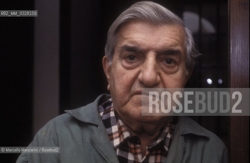 Rome, 1980. Painter Gregorio Sciltian in his studio / Roma, 1980. Il pittore Gregorio Sciltian nel suo studio - ©Marcello Mencarini/Rosebud2